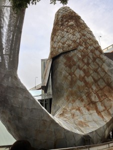 A geocache is located on this art piece in Kobeâ€™s Merikenpark.